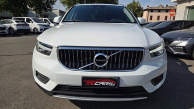 Volvo XC40 T4 Recharge Plug-in Hybrid R-design (2)