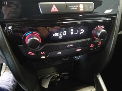 Suzuki Vitara 1.4 Hybrid 4WD AllGrip Easy Cool (18)