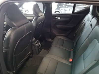 Volvo XC40 T5 Recharge Plug-in Hybrid R-design (15)