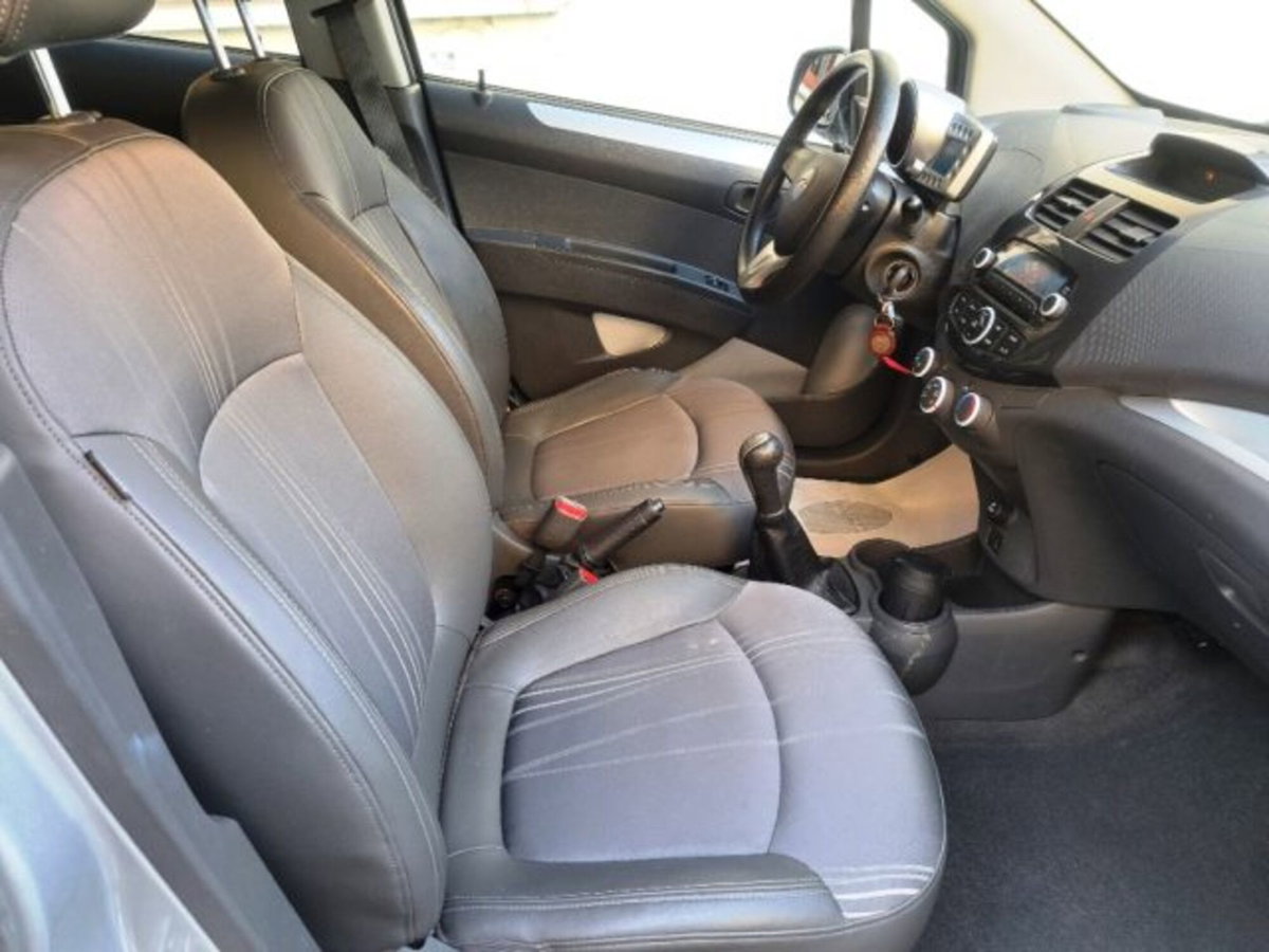 Chevrolet Spark 1.0 LS (7)
