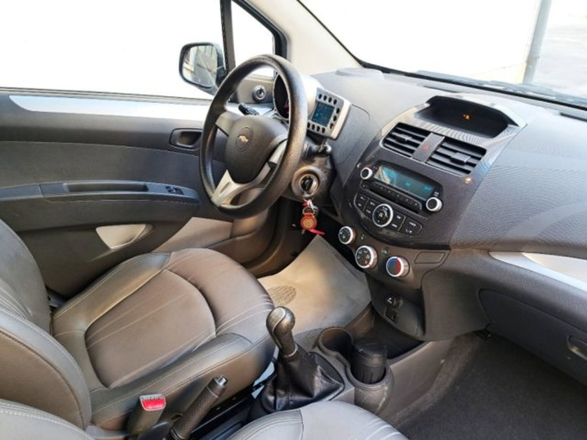 Chevrolet Spark 1.0 LS (8)