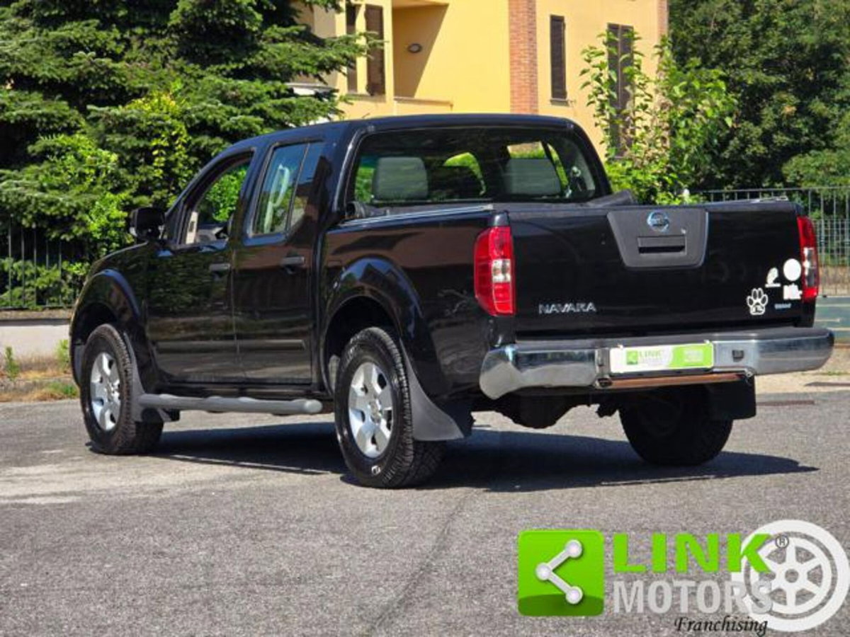Nissan Navara 2.5 dCi 190CV 4 porte Double Cab Sport (3)