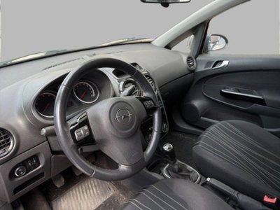 Opel Corsa 1.2 5 porte Edition (7)