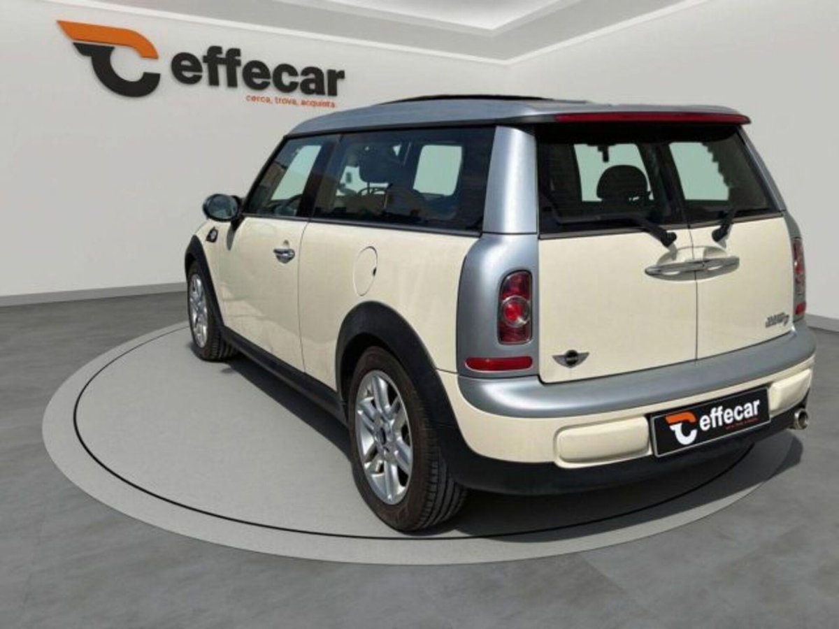 MINI Mini Clubman 1.6 16V Cooper D Clubman (4)