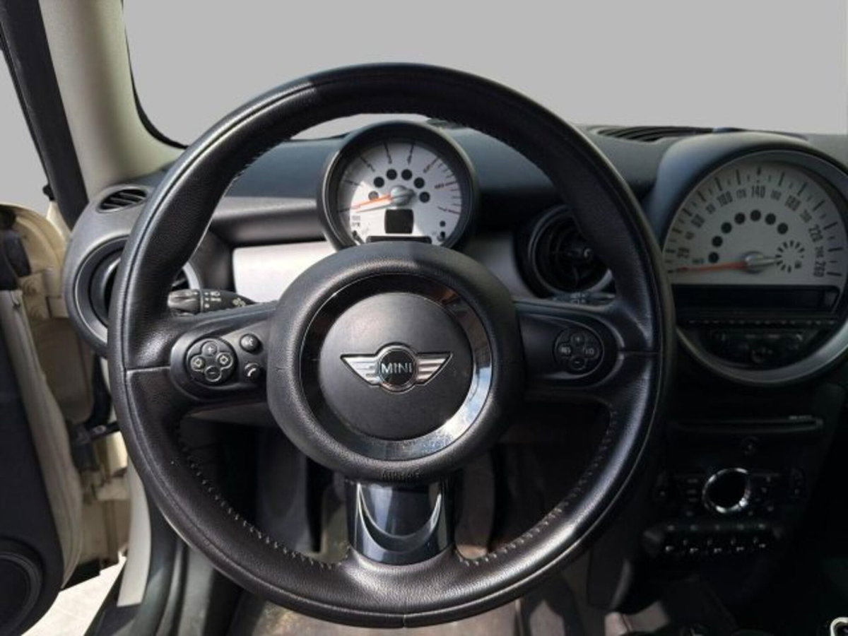 MINI Mini Clubman 1.6 16V Cooper D Clubman (8)