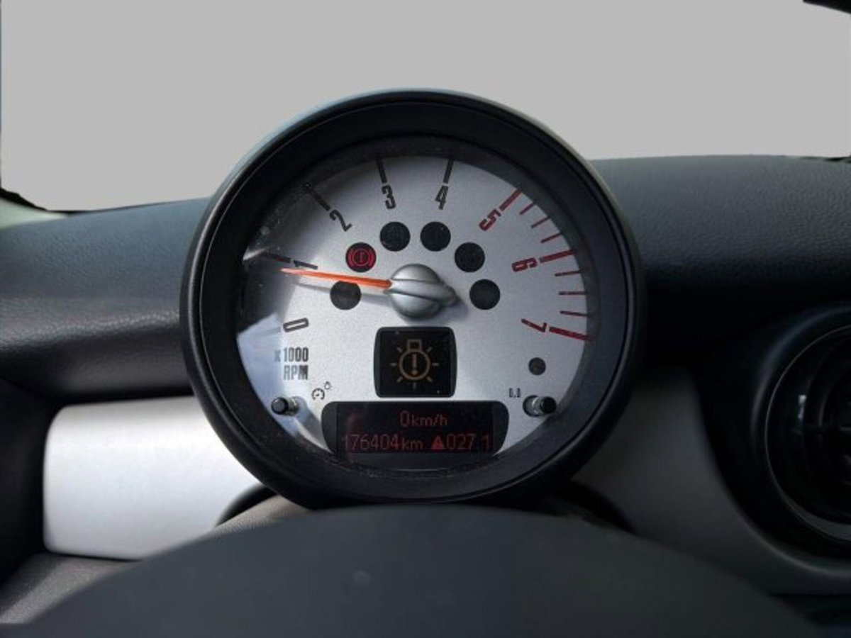 MINI Mini Clubman 1.6 16V Cooper D Clubman (9)