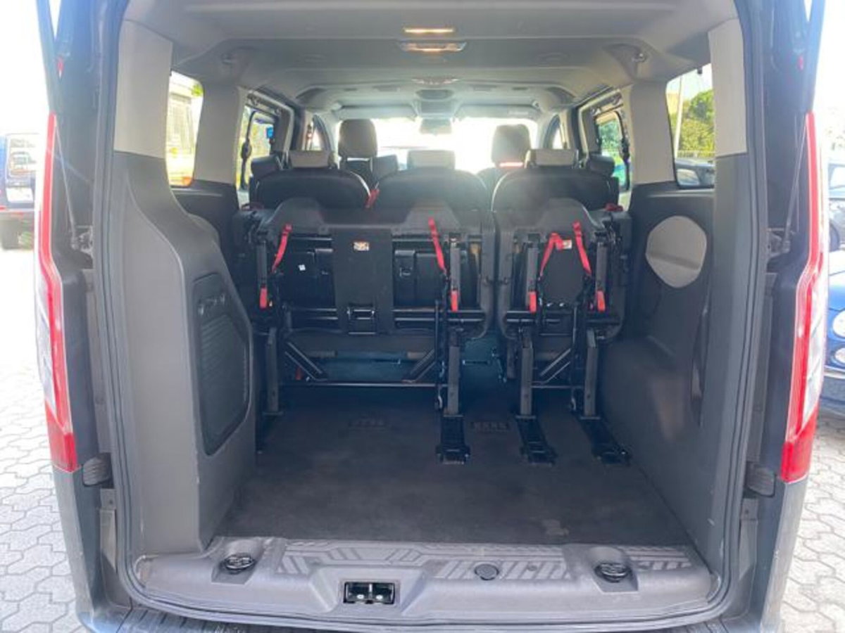 Ford Tourneo Custom 310 2.0 TDCi 170CV aut. PC Titanium (11)