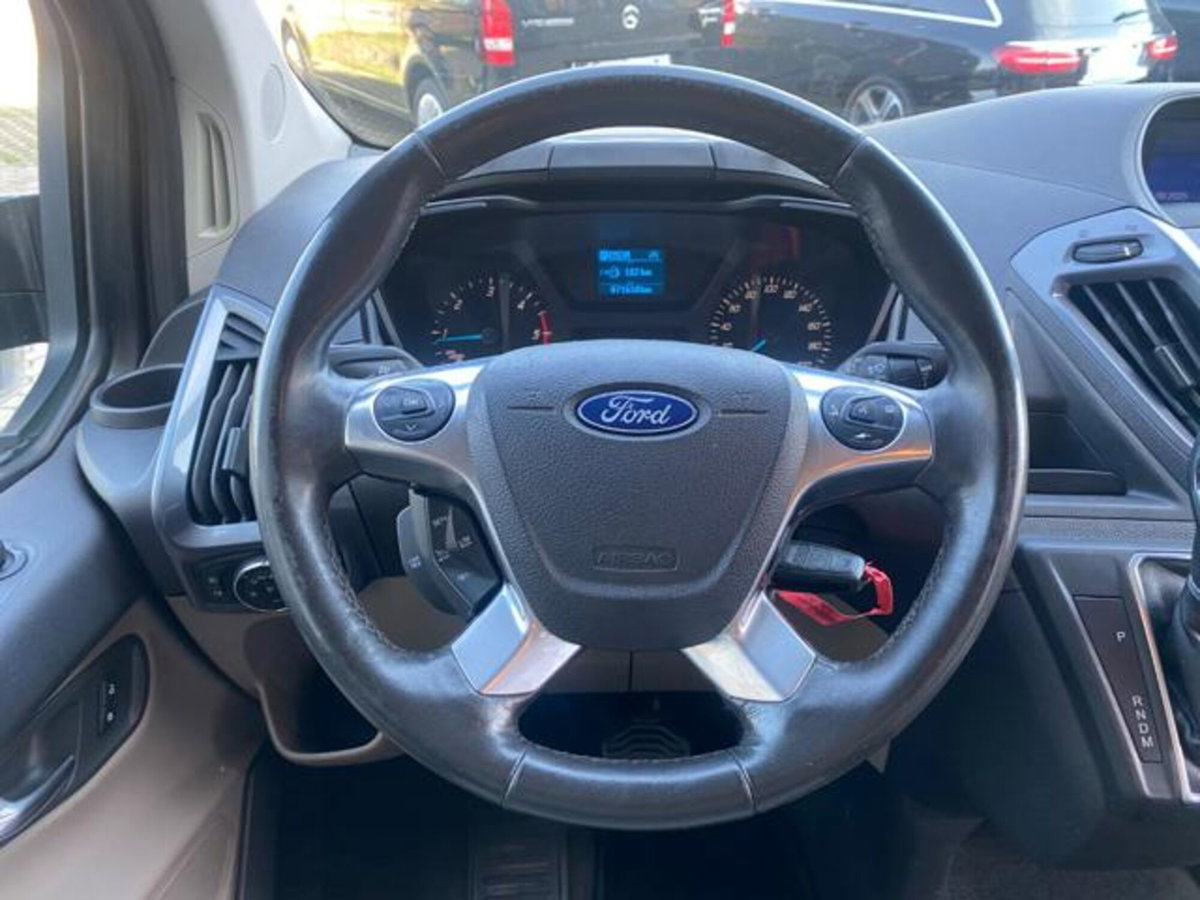 Ford Tourneo Custom 310 2.0 TDCi 170CV aut. PC Titanium (2)