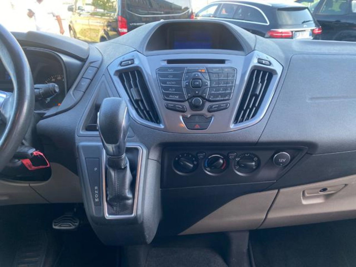 Ford Tourneo Custom 310 2.0 TDCi 170CV aut. PC Titanium (3)