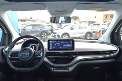 Fiat 500e 42 kWh (Red) (7)