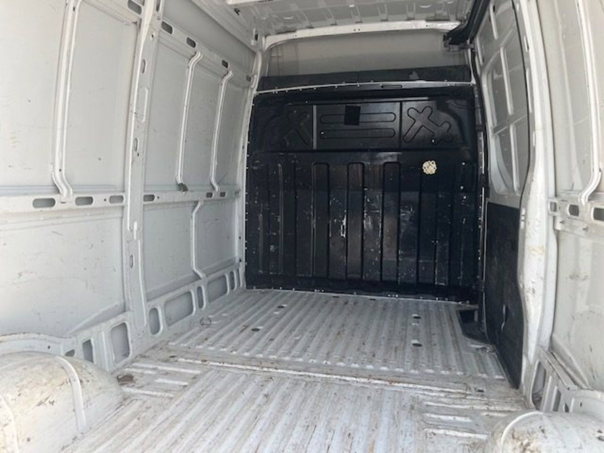 Iveco Daily Furgone 33S12V 2.3 HPT PC-TN Furgone (4)