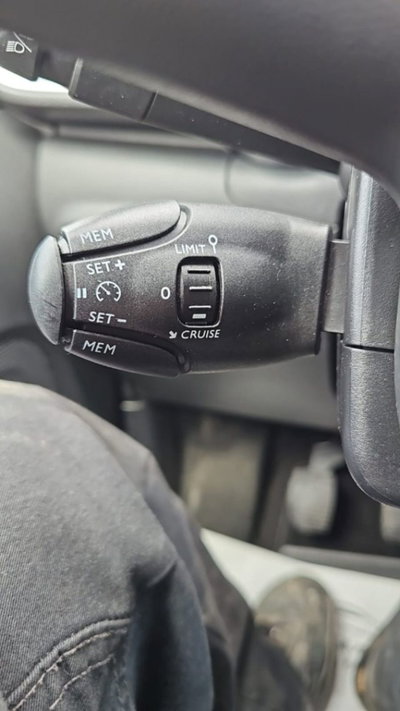 Citroen C3 BlueHDi 100 S&S Van Feel (18)