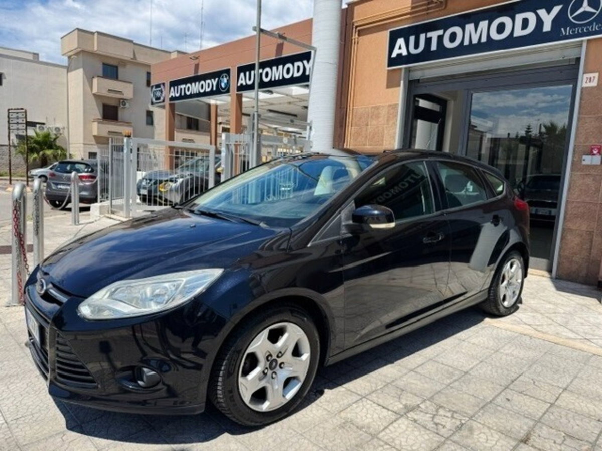 Ford Focus 1.6 TDCi 115 CV (2)