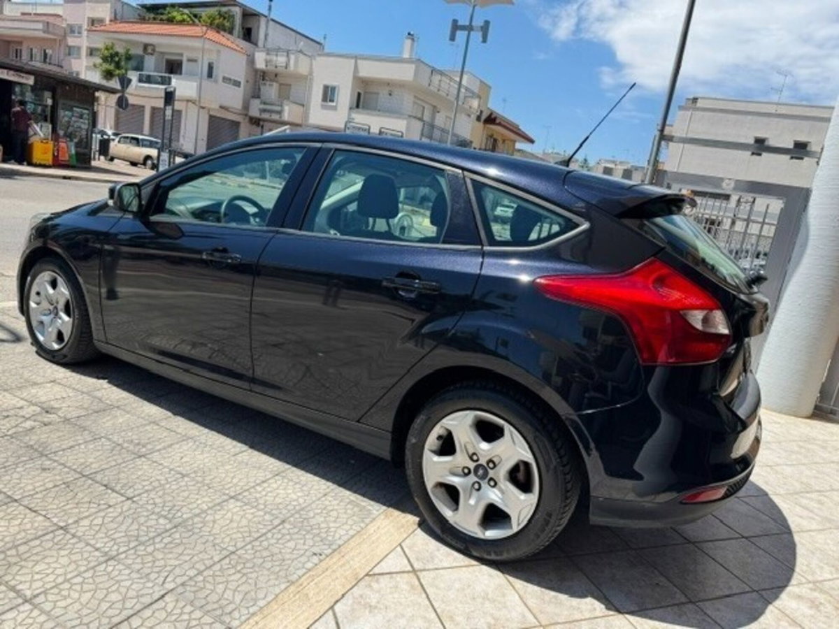 Ford Focus 1.6 TDCi 115 CV (4)