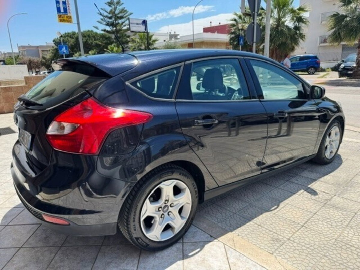 Ford Focus 1.6 TDCi 115 CV (6)