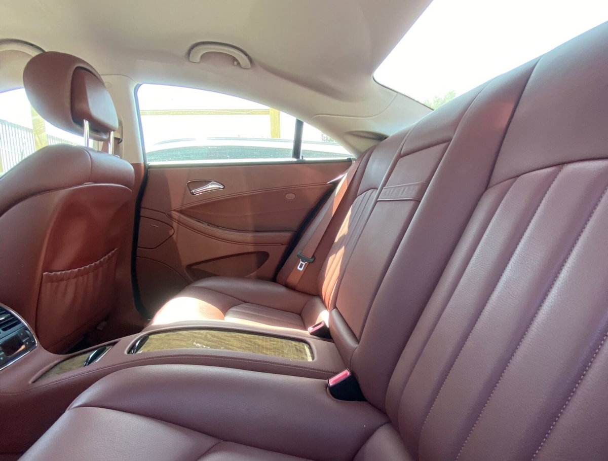 Mercedes-Benz CLS 320 CDI Sport (8)