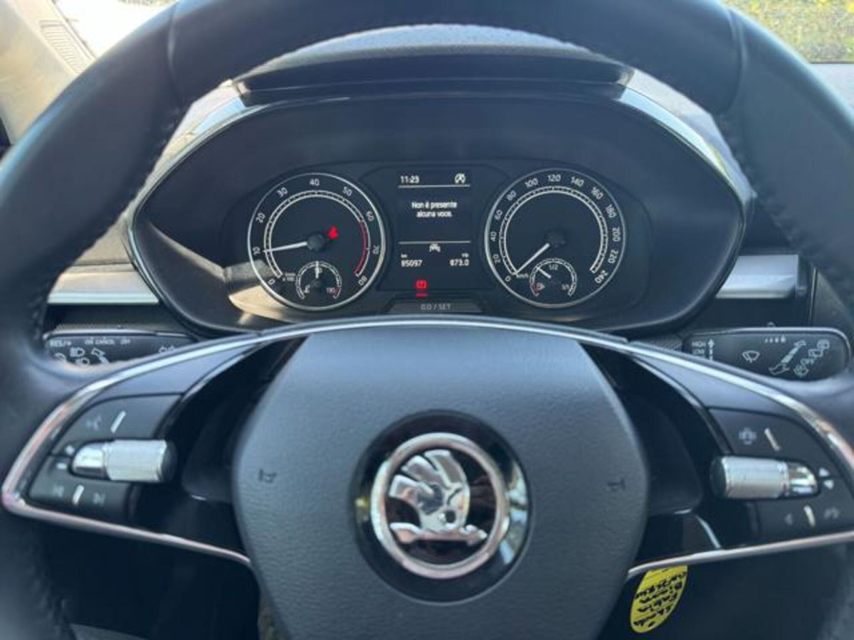 Skoda Fabia 1.0 MPI EVO 80 CV Ambition (9)