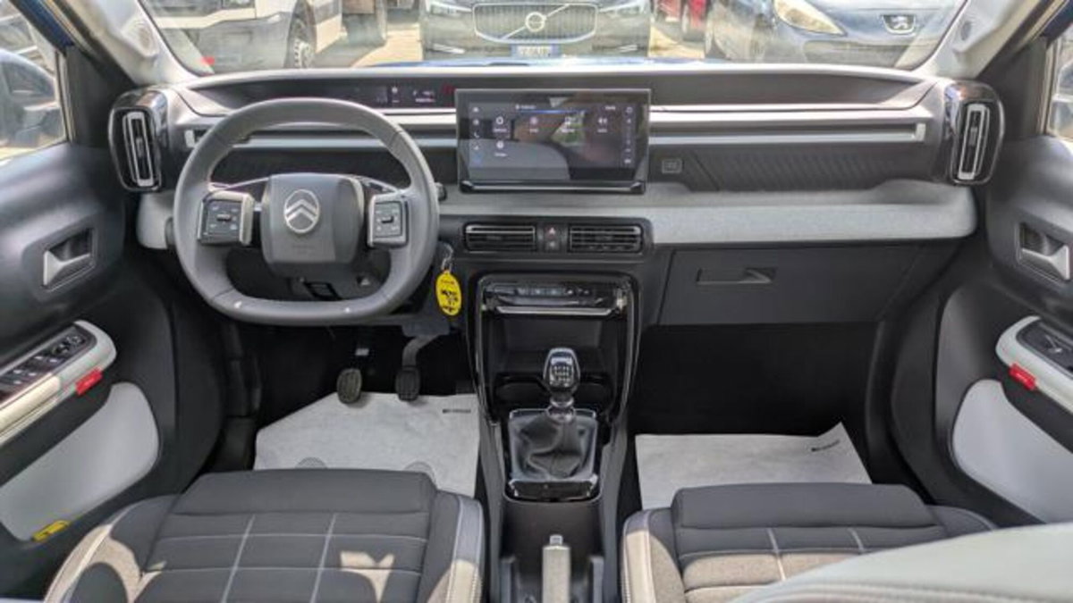 Citroen C3 1.2 puretech turbo Business 100cv s&s (8)