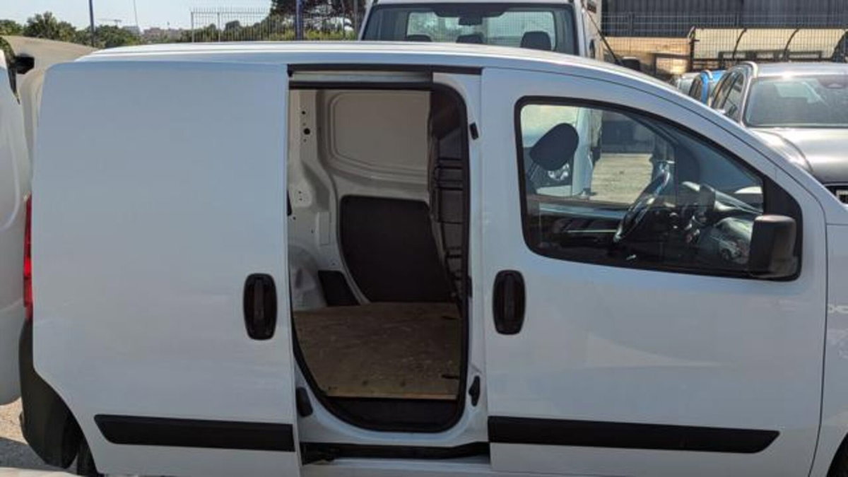 Fiat Fiorino QUBO 1.3 MJT 95CV Trekking (N1) (5)