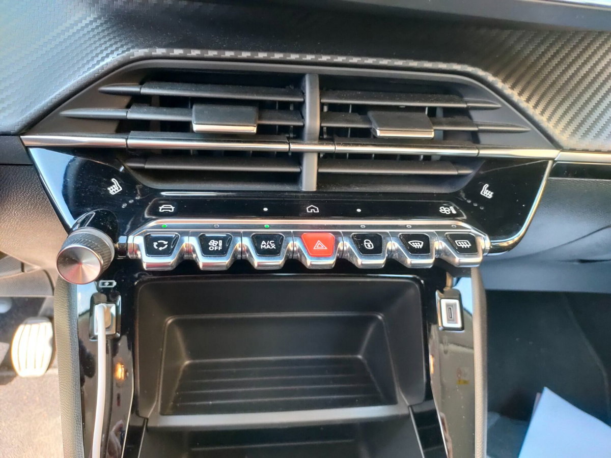 Peugeot 208 PureTech 75 Stop&Start 5 porte Active (12)