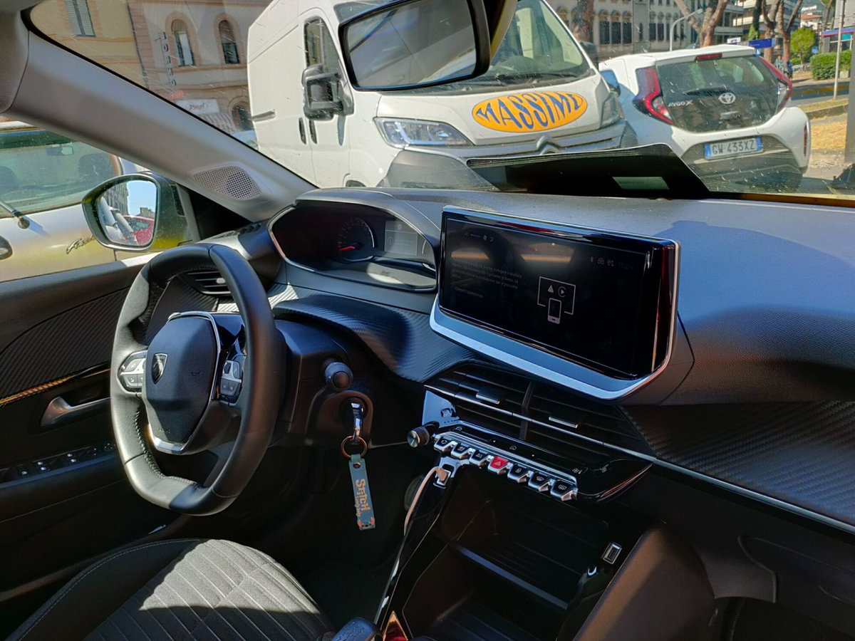 Peugeot 208 PureTech 75 Stop&Start 5 porte Active (16)