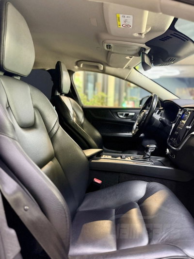 Volvo V60 D3 Geartronic Business (16)