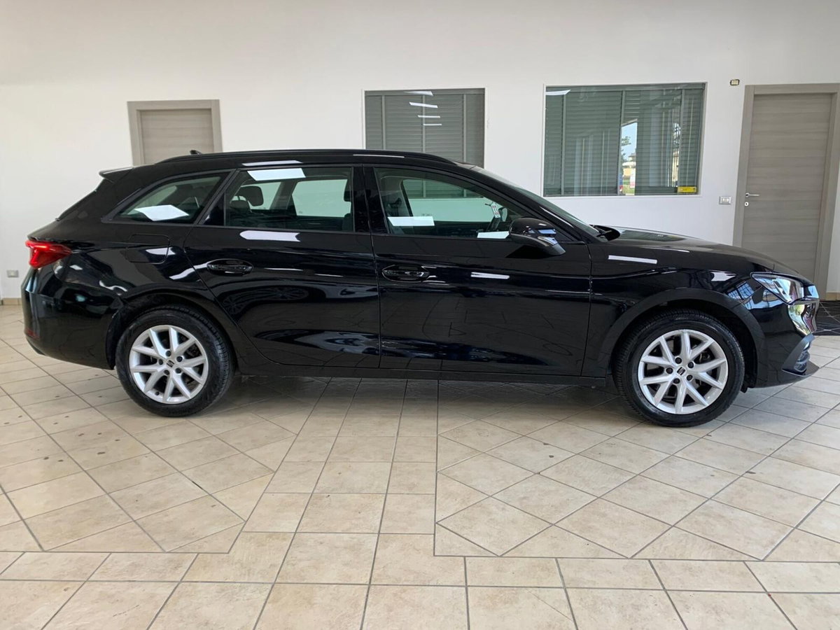 SEAT Leon ST Sportstourer 2.0 tdi Business 116cv (4)