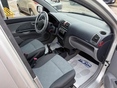 Kia Picanto 1.1 12V Fresh (4)