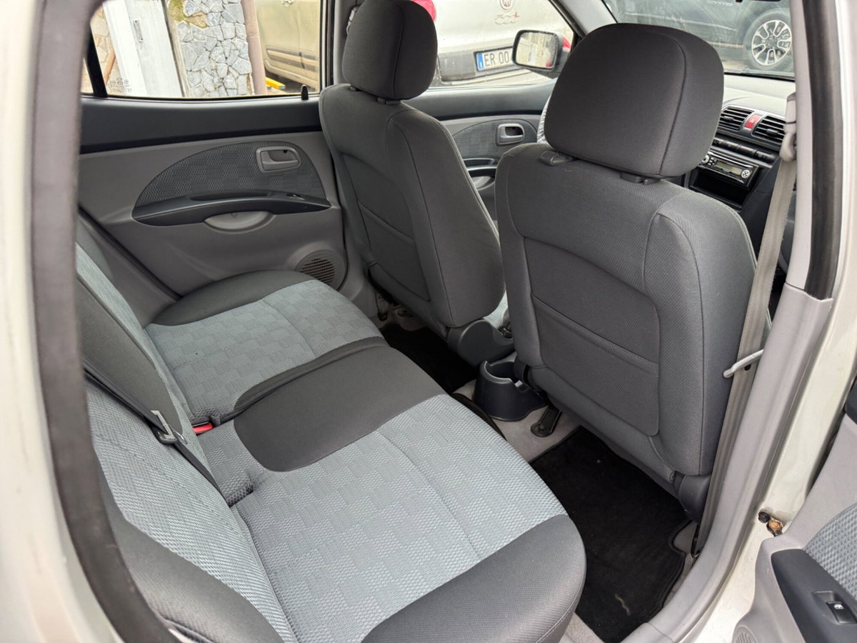 Kia Picanto 1.1 12V Fresh (9)