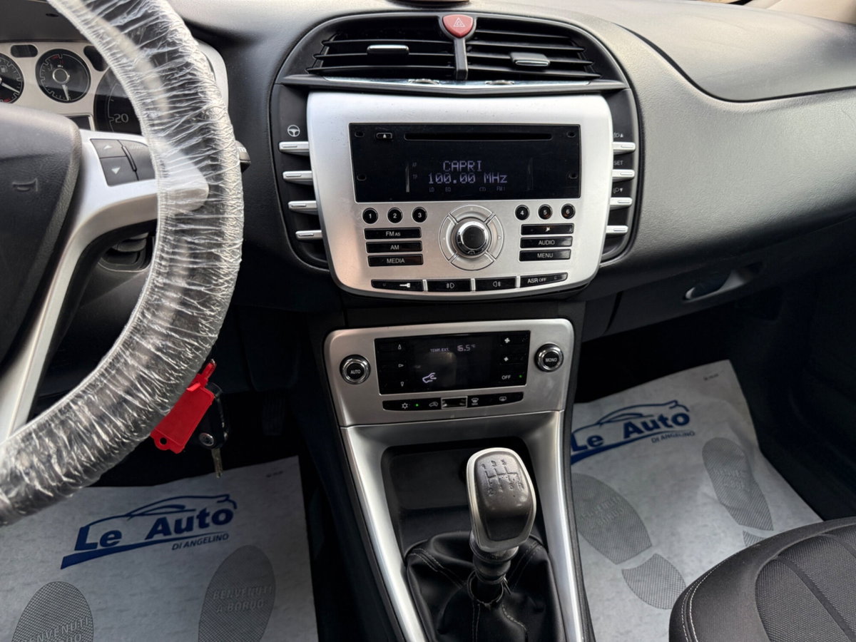 Lancia Delta 1.6 MJT DPF Argento (13)