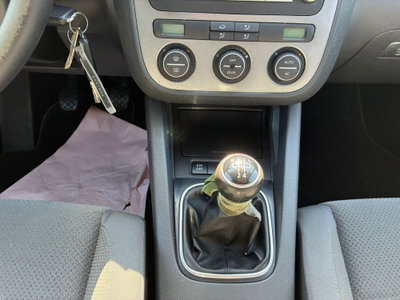 Volkswagen Golf 1.9 TDI 4mot. 5p. GT Sport (12)