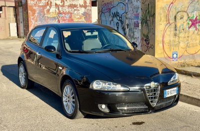 Alfa Romeo 147 1.9 JTD M-JET 16V 5 porte Dist. usata
