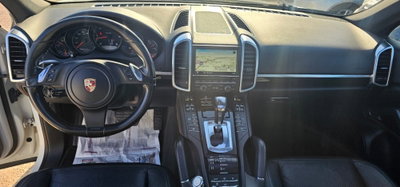 Porsche Cayenne 3.0 Diesel (8)