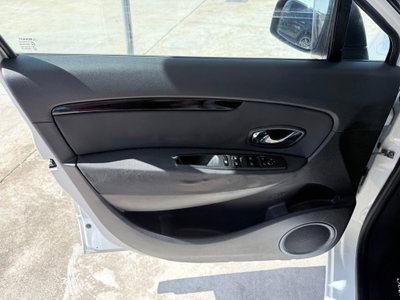 Renault Scenic E-Tech Electric XMod 1.5 dCi 110CV EDC Wave (17)