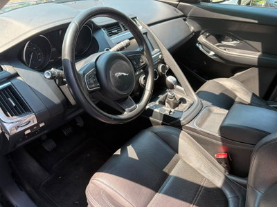 Jaguar E-Pace 2.0D 150 CV AWD (8)