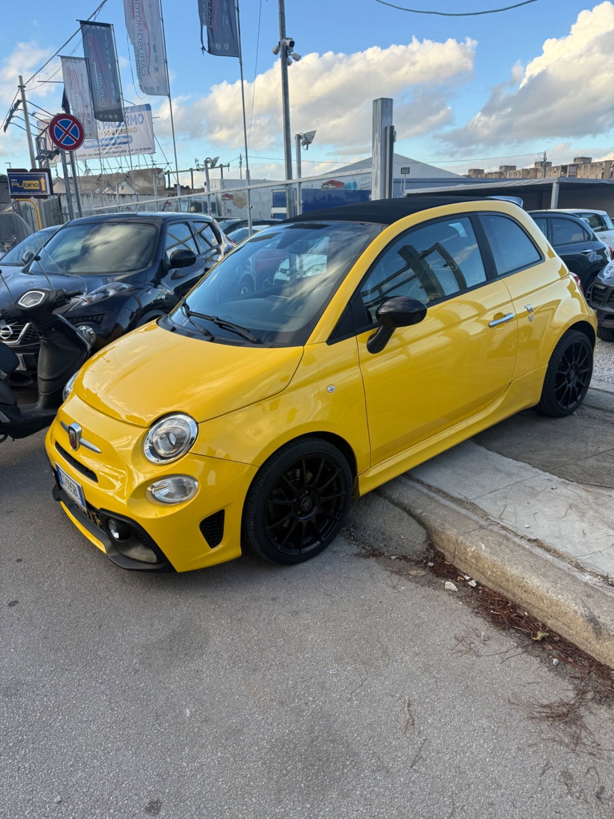 Abarth 595 Cabrio 595 C 1.4 Turbo T-Jet 165 CV Turismo (2)