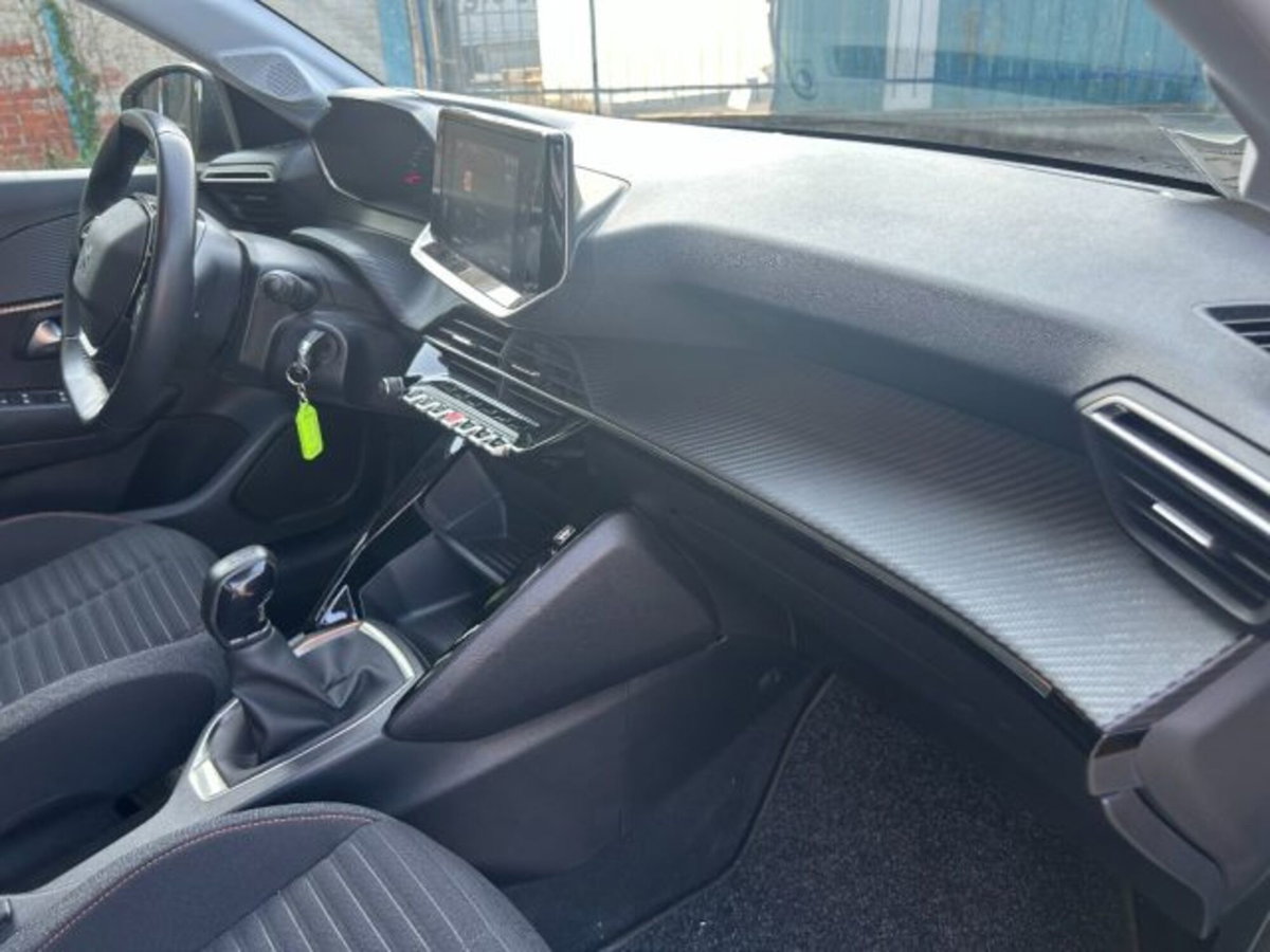 Peugeot 208 1.2 puretech Active s&s 75cv (11)