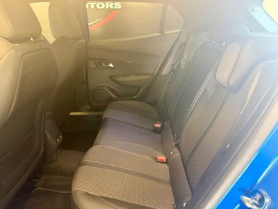 Peugeot 2008 BlueHDi 130 S&S EAT8 GT Pack (11)