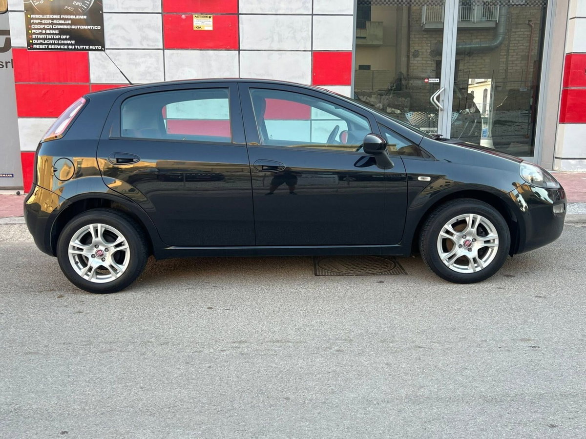 Fiat Punto 1.4 S&S 8V 5 porte Easy (3)