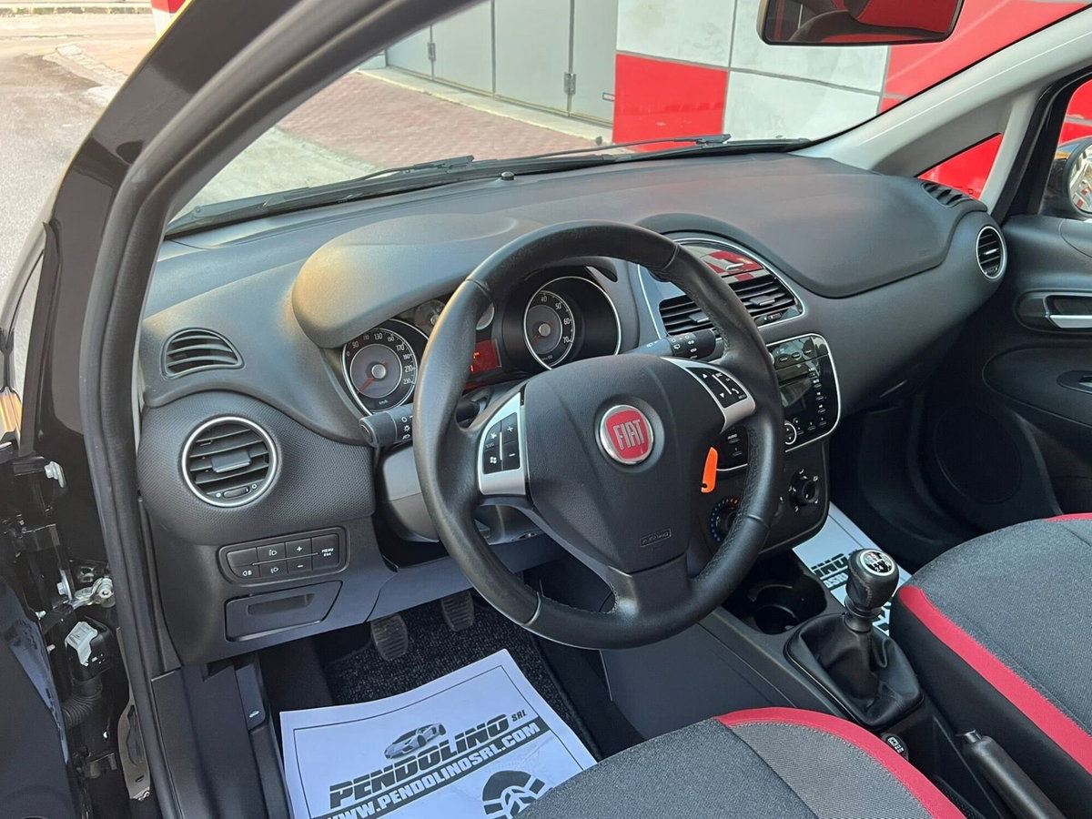 Fiat Punto 1.4 S&S 8V 5 porte Easy (9)