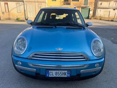 MINI Mini 1.4 tdi One D (2)