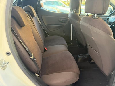 Lancia Ypsilon 1.2 69 CV 5 porte Gold (18)