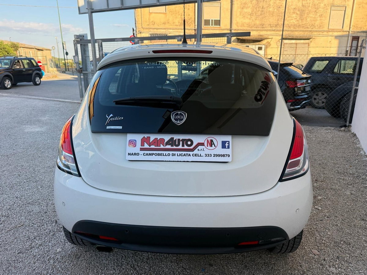 Lancia Ypsilon 1.2 69 CV 5 porte Gold (5)