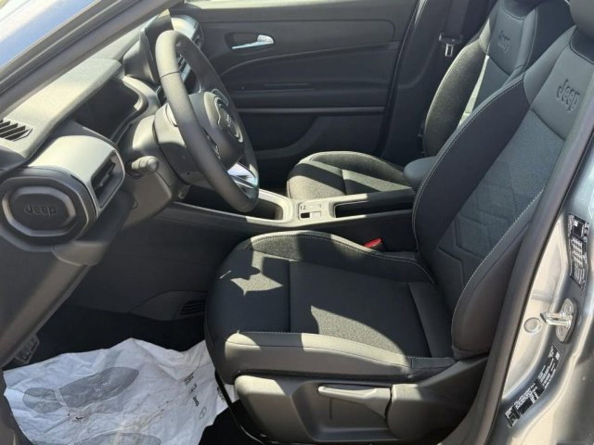 Jeep Avenger 1.2 turbo Altitude fwd 100cv (12)