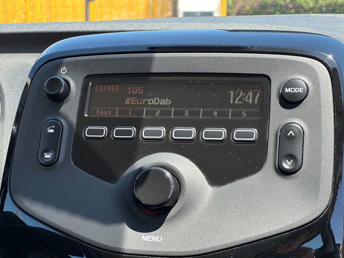 Citroen C1 C1 VTi 72 5 porte Feel (18)
