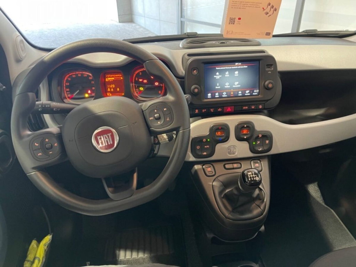 Fiat Panda 1.0 FireFly S&S Hybrid City Cross (8)