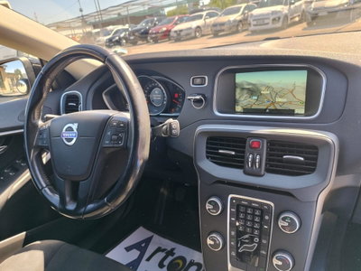 Volvo V40 D2 1.6 Kinetic (14)