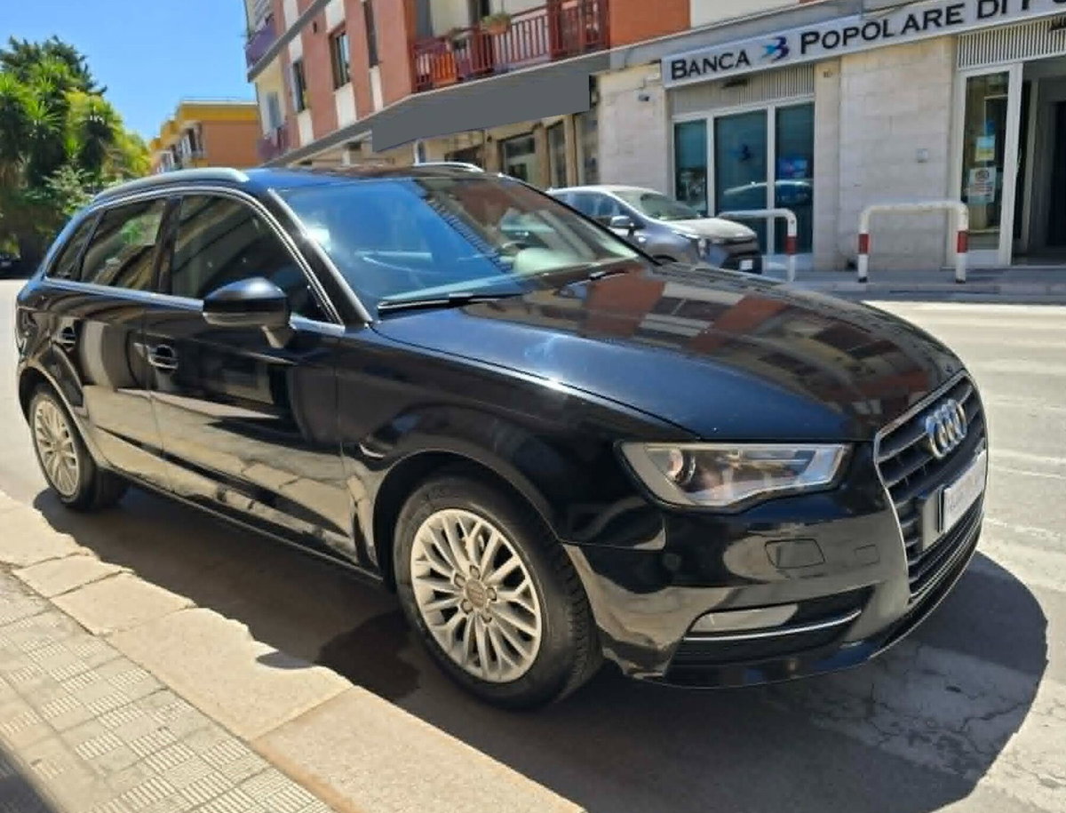 Audi A3 Sportback 1.6 TDI ultra Attraction (3)