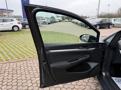 Volkswagen Golf 2.0 TDI SCR Life (12)