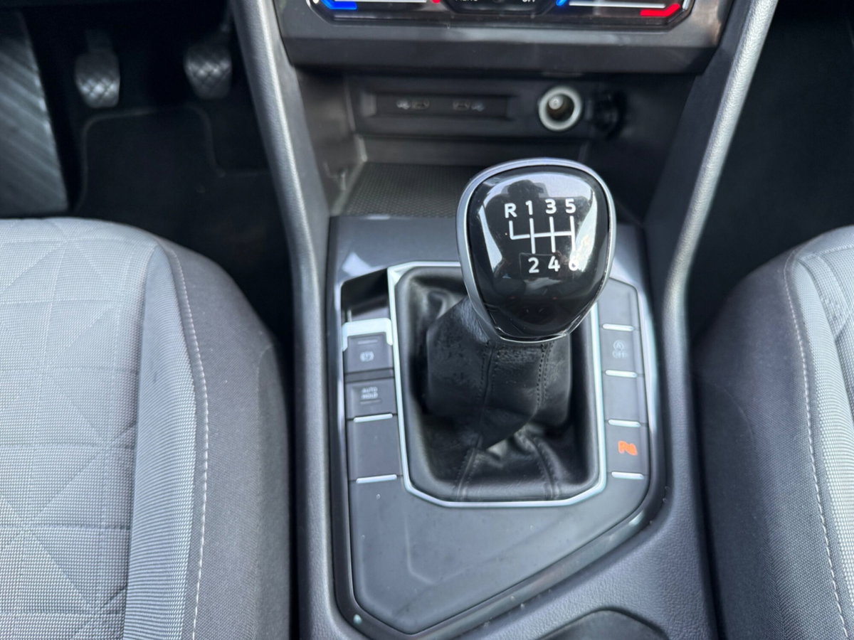 Volkswagen Tiguan 2.0 TDI SCR Life (14)